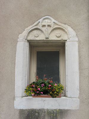Linteau de fenêtre décoré (JPG)